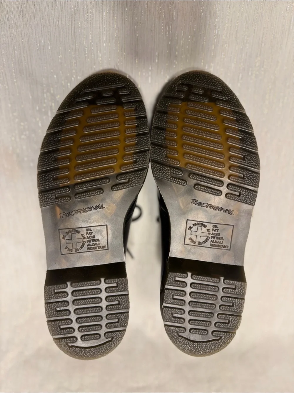 Dr. Martens style 1461 summery navy blue - never worn